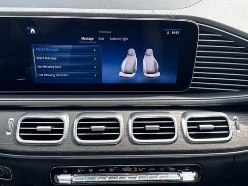New 2026 Mercedes-Benz GLS 450 4MATIC image 30