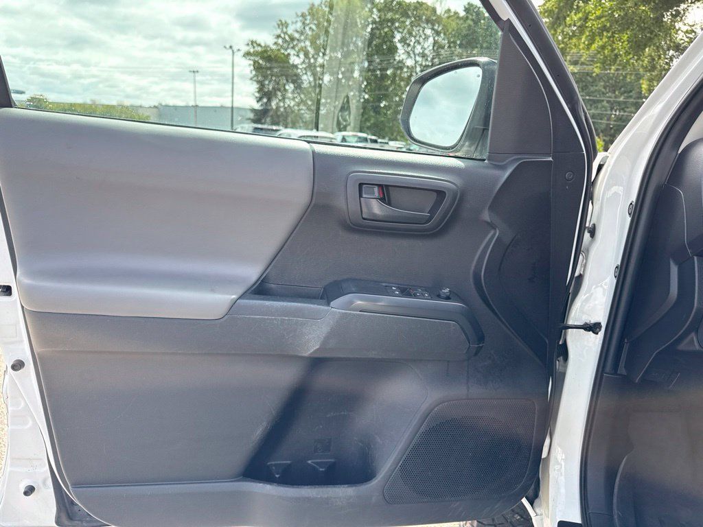 Used 2021 Toyota Tacoma SR RWD image 22