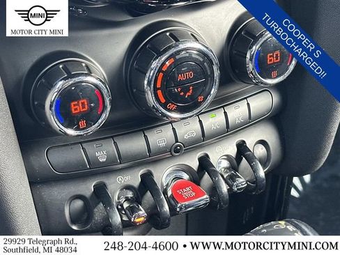 Used 2017 MINI Cooper S image 31