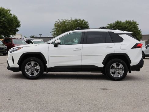 Used 2025 Toyota RAV4 XLE w/ Convenience Package AWD/4WD image 8