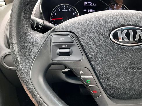 Used 2017 Kia Forte LX image 20
