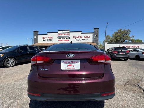 Used 2017 Kia Forte LX FWD image 13