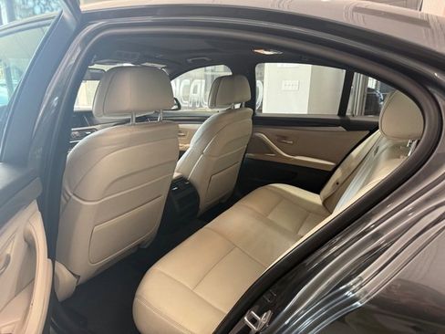 Used 2016 BMW 528i Sedan image 12