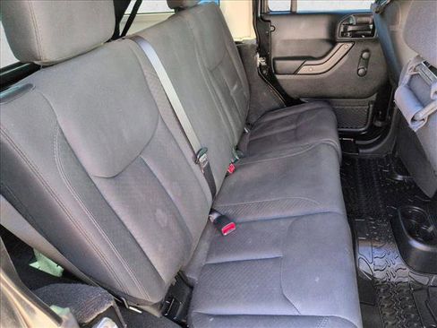 Used 2017 Jeep Wrangler Unlimited Sport w/ Connectivity Group image 15