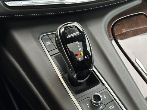 Certified 2021 Cadillac Escalade Sport Platinum w/ Heavy-Duty Trailer Package image 28