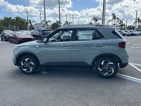 New 2026 Hyundai Venue SEL image 4