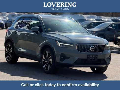 Certified 2024 Volvo XC40 B5 Plus w/ Climate Package image 1