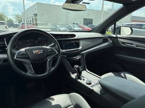 Used 2023 Cadillac XT5 Luxury AWD/4WD image 10