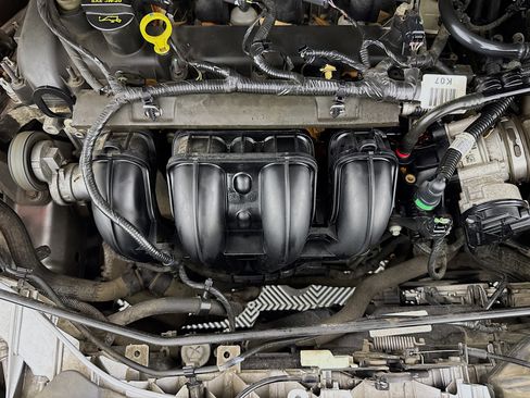 Used 2015 Ford Escape S image 37