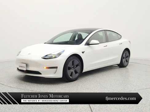 Used 2023 Tesla Model 3 Standard Range RWD image 1