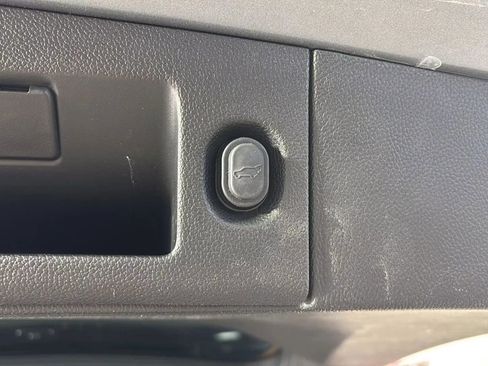 Used 2020 Cadillac Escalade Premium Luxury w/ LPO, Radiant Package image 7