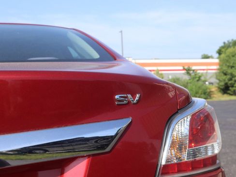 Used 2015 Nissan Altima 2.5 SV FWD image 27