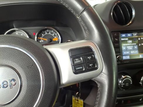 Used 2017 Jeep Compass High Altitude AWD/4WD image 17