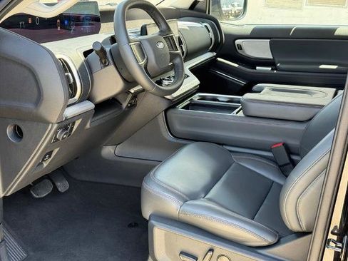 Certified 2025 Ford Expedition Max Active AWD/4WD image 6