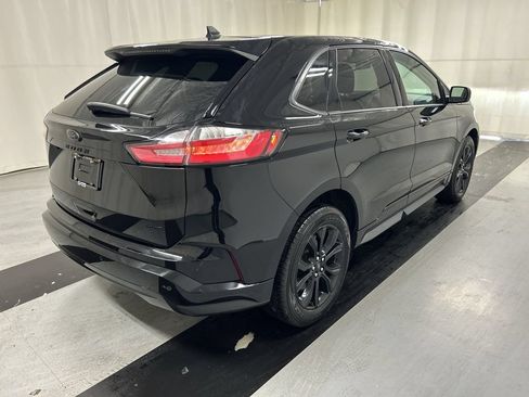 Used 2024 Ford Edge SE w/ Black Appearance Package AWD/4WD image 7