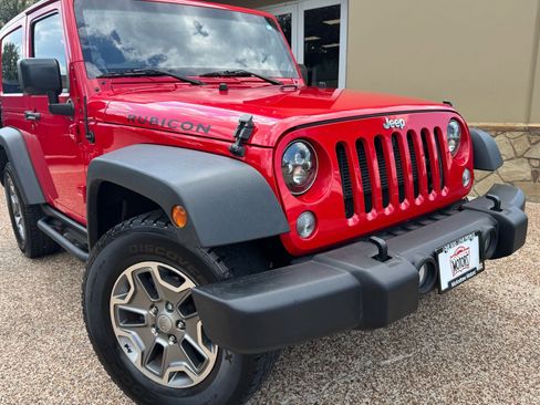 Used 2014 Jeep Wrangler Rubicon w/ Power Convenience Group image 2