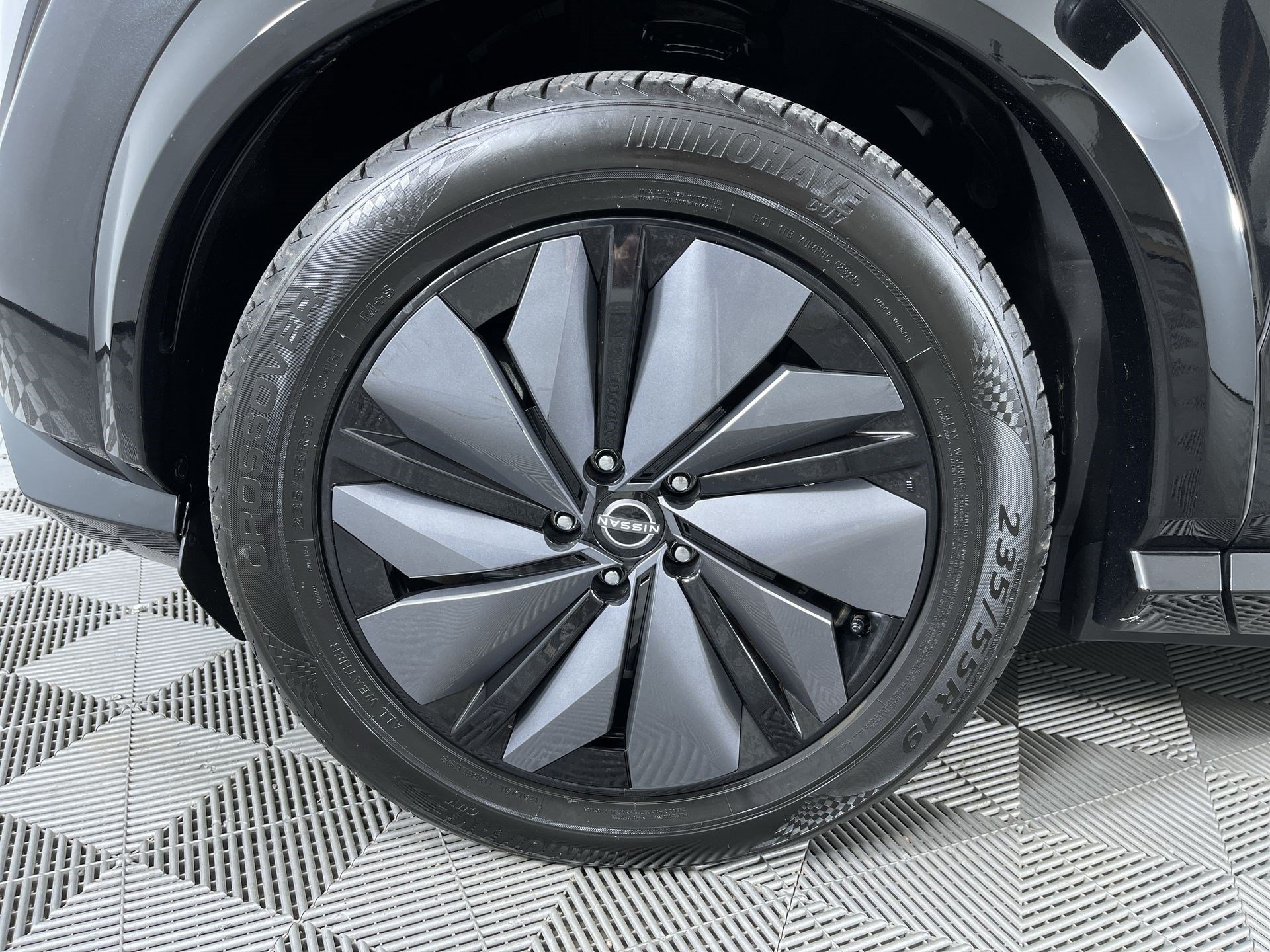 Certified 2024 Nissan Ariya AWD image 26