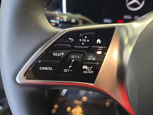 New 2026 Mercedes-Benz GLC 300 image 18