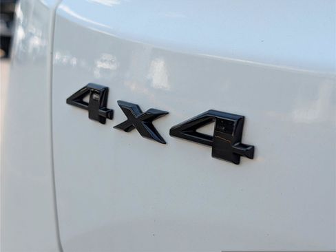 Used 2023 Jeep Renegade Trailhawk AWD/4WD image 35