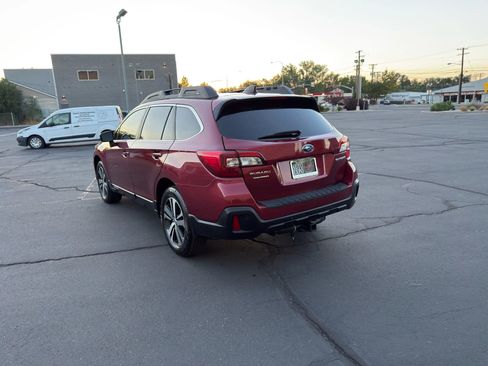 Used 2018 Subaru Outback 2.5i Limited image 7