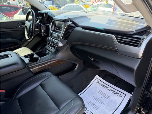 Used 2020 Chevrolet Suburban LT w/ Max Trailering Package RWD image 36