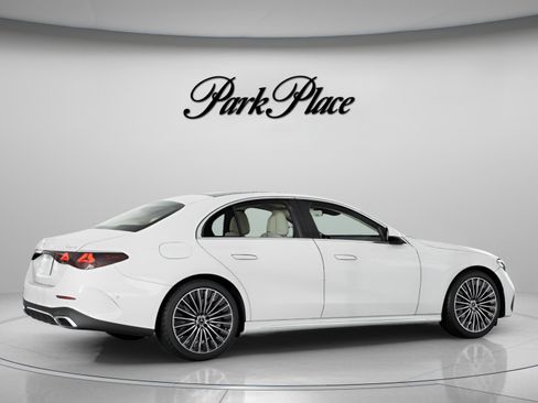 New 2026 Mercedes-Benz E 450 4MATIC Sedan image 23