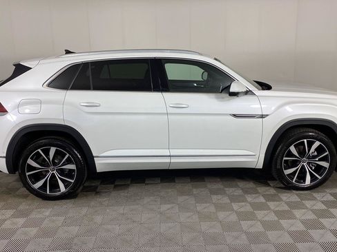 Used 2026 Volkswagen Atlas Cross Sport SEL Premium R-Line AWD/4WD image 2