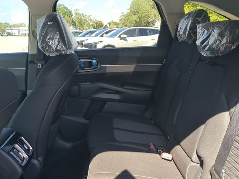New 2026 Kia Sorento LX image 13