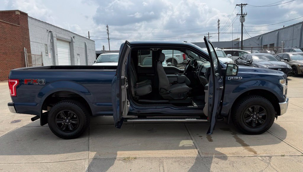 Used 2015 Ford F150 XLT w/ Equipment Group 301A Mid AWD/4WD image 22