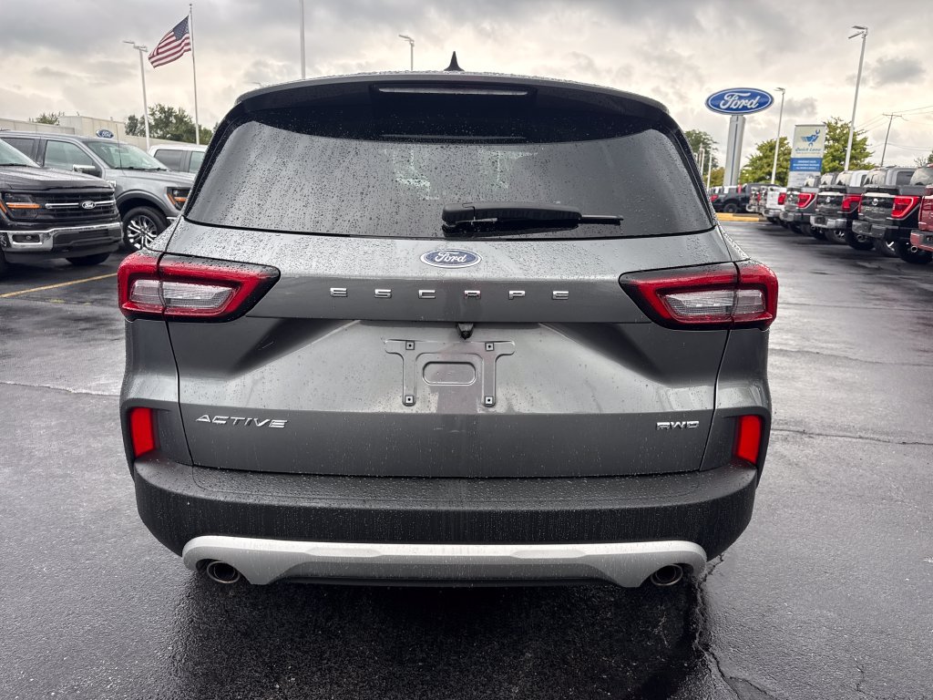 Used 2025 Ford Escape Active AWD/4WD image 8