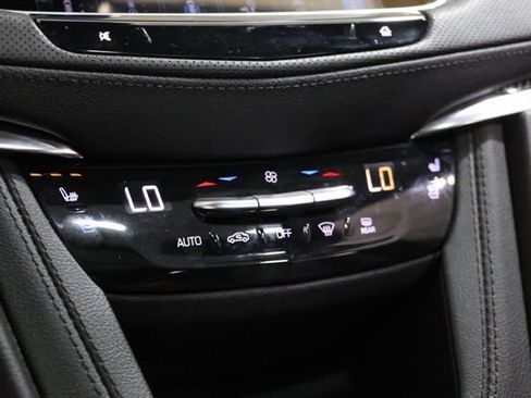 Used 2022 Cadillac XT5 Sportv w/ Technology Package AWD/4WD image 28
