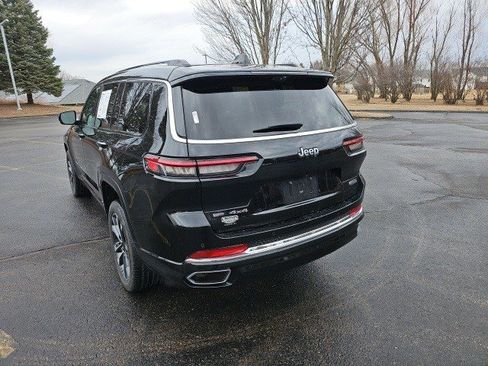 Used 2023 Jeep Grand Cherokee L Overland w/ Luxury Tech Group IV image 3