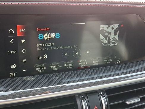 Used 2023 Alfa Romeo Stelvio Estrema AWD/4WD image 18