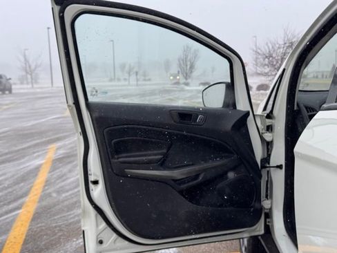 Used 2020 Ford EcoSport SES w/ SES Black Appearance Package image 4