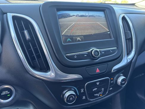 Used 2018 Chevrolet Equinox LT image 15