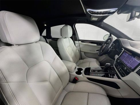 Certified 2023 Porsche Macan S w/ Premium Package Plus AWD/4WD image 28