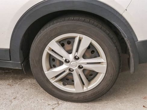 Used 2019 Nissan Kicks S w/ Exterior Package image 6