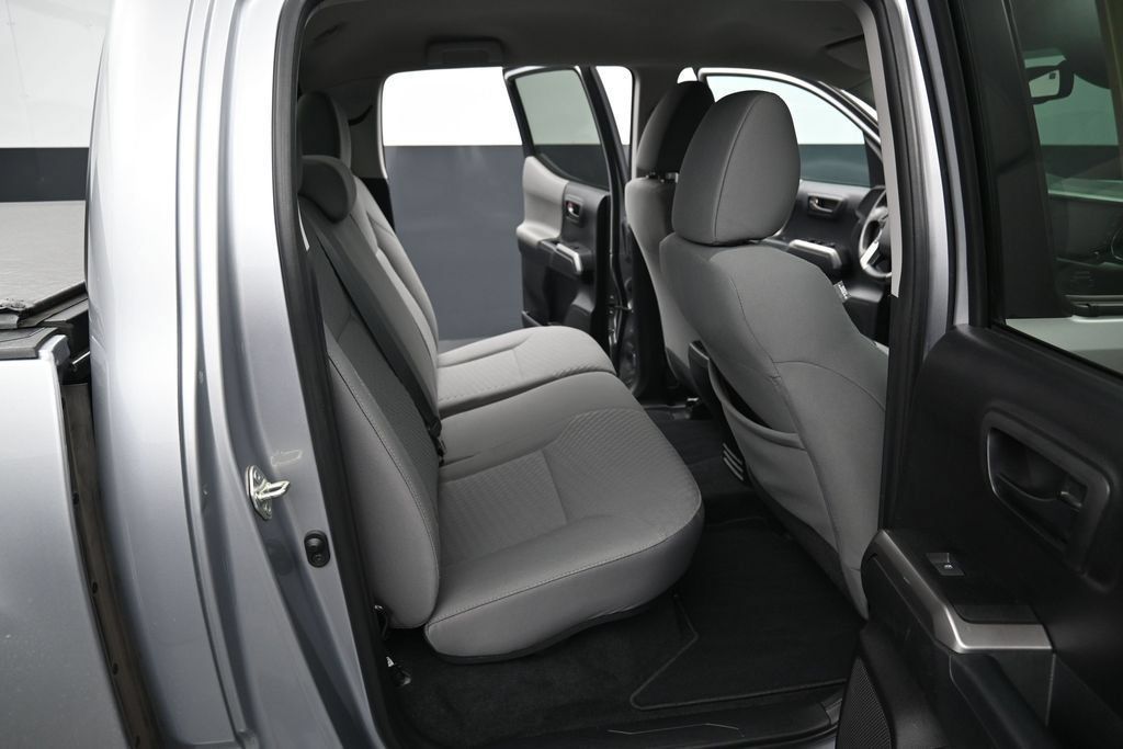 Certified 2020 Toyota Tacoma SR5 AWD/4WD image 28