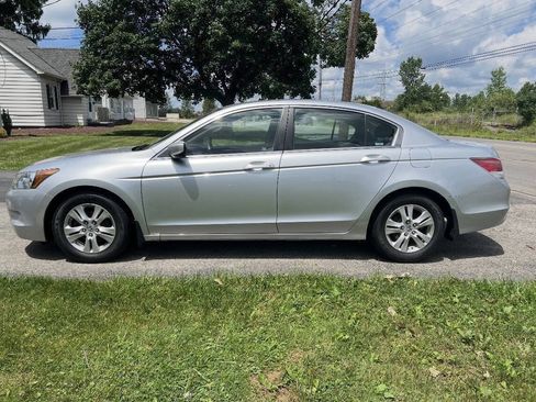 Used 2009 Honda Accord LX-P image 3