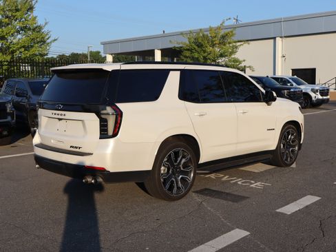 Used 2025 Chevrolet Tahoe RST w/ RST Capability Package AWD/4WD image 10