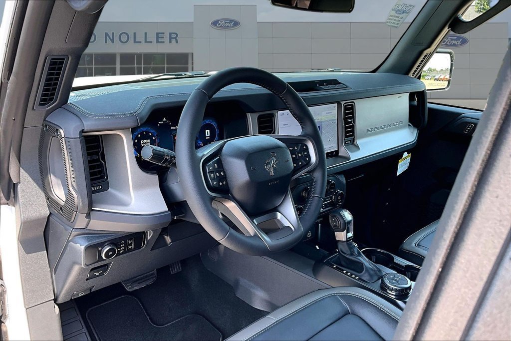 New 2026 Ford Bronco Outer Banks AWD/4WD image 8