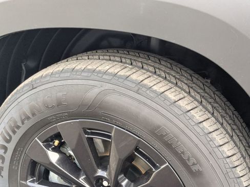 Used 2025 MAZDA CX-50 AWD 2.5 Hybrid w/ Premium Pkg image 30