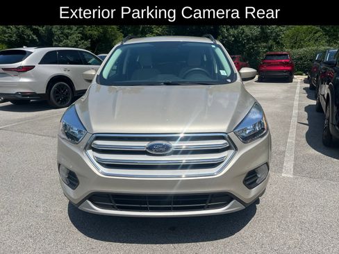 Used 2018 Ford Escape SE w/ SE Sync 3 Package FWD image 8