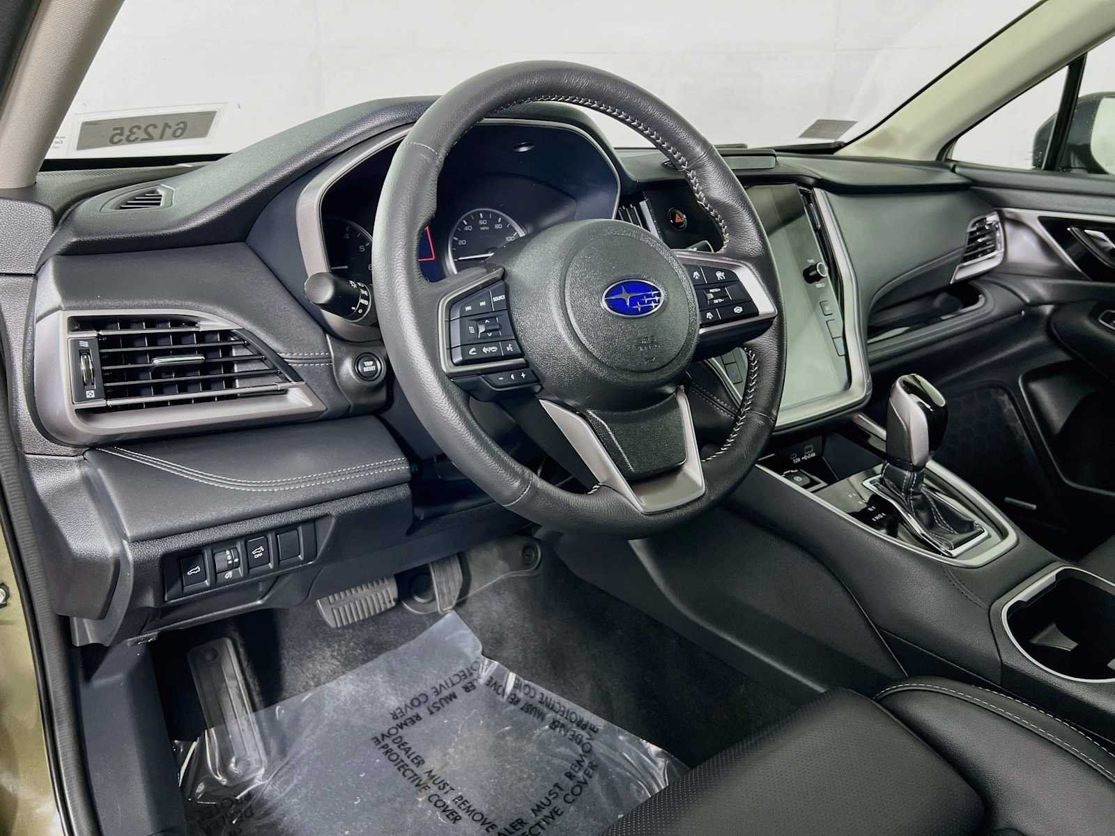 Used 2025 Subaru Outback Limited AWD/4WD image 9