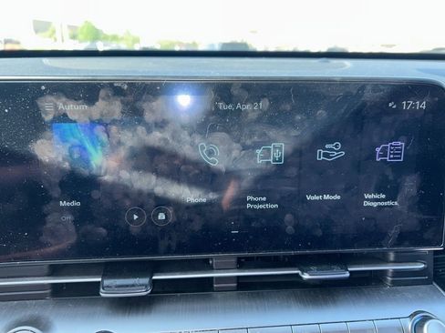 Used 2024 Hyundai Kona SEL AWD/4WD image 10