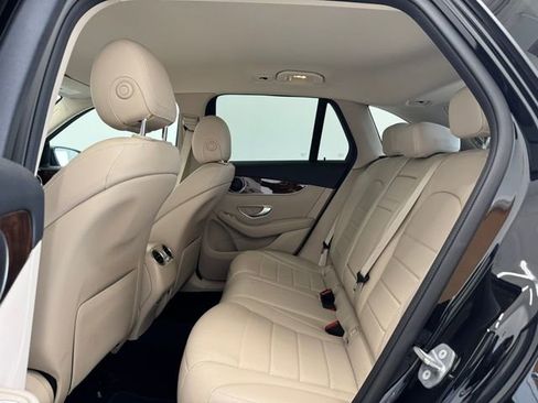 Used 2019 Mercedes-Benz GLC 300 image 19