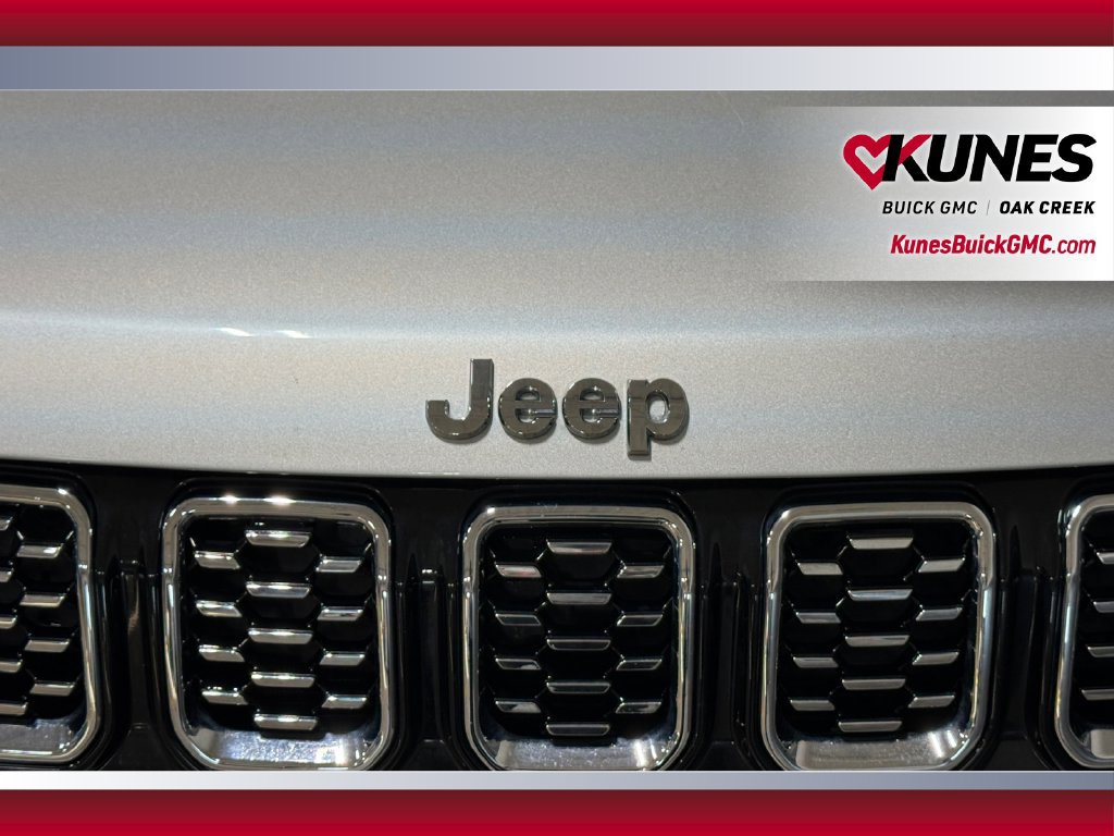 Used 2025 Jeep Compass Limited AWD/4WD image 40