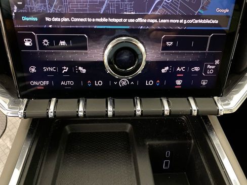 Used 2024 GMC Acadia Elevation w/ Trailering Package image 19