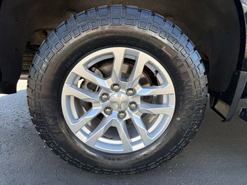 Used 2020 Chevrolet Silverado 1500 LT w/ All-Star Edition AWD/4WD image 39