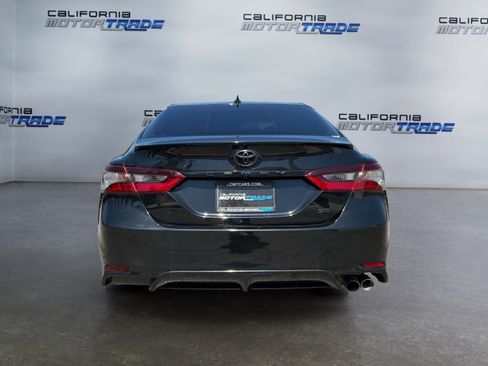 Used 2023 Toyota Camry SE FWD image 6
